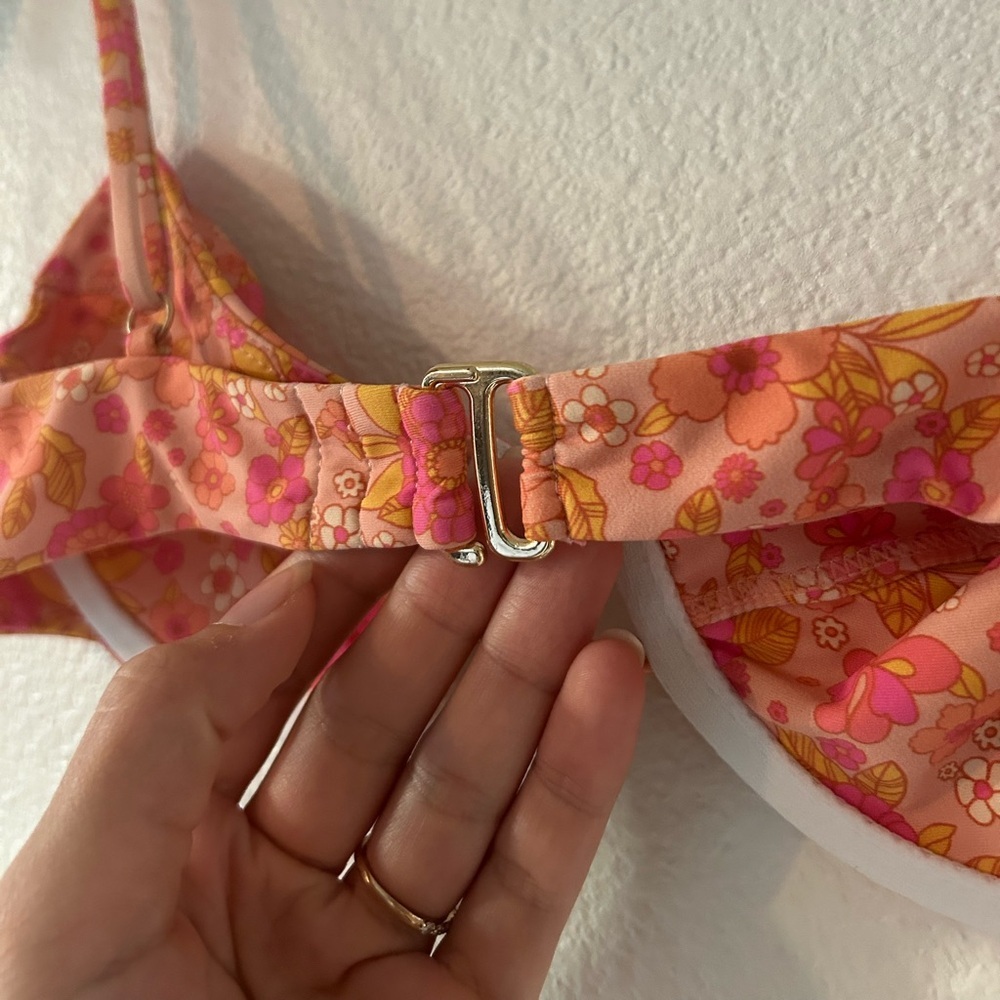 Lovers + Friends Vintage Summer Bikini Top & Bottom Set in 70’s Floral - Picture 3 of 9